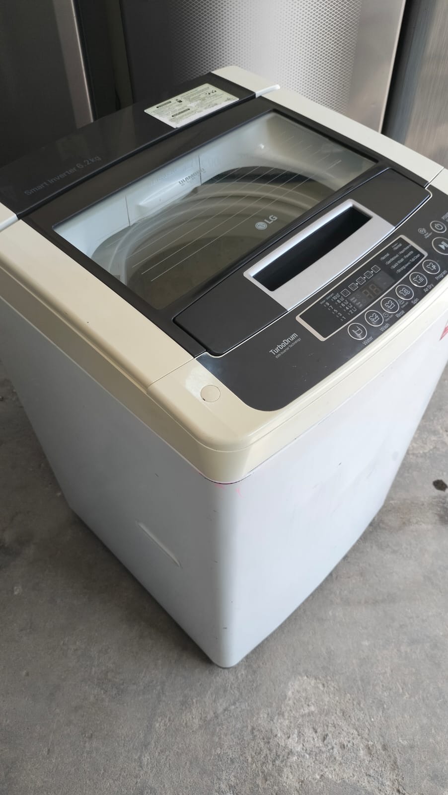LG 6kg Fully Automatic Top Load Washing Machine - Image 2