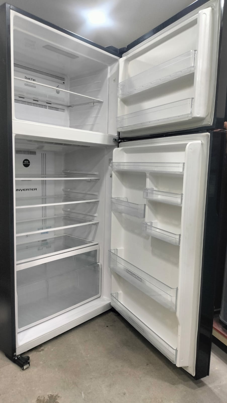 Hitachi 600L Double Door Inverter Refrigerator - Image 2