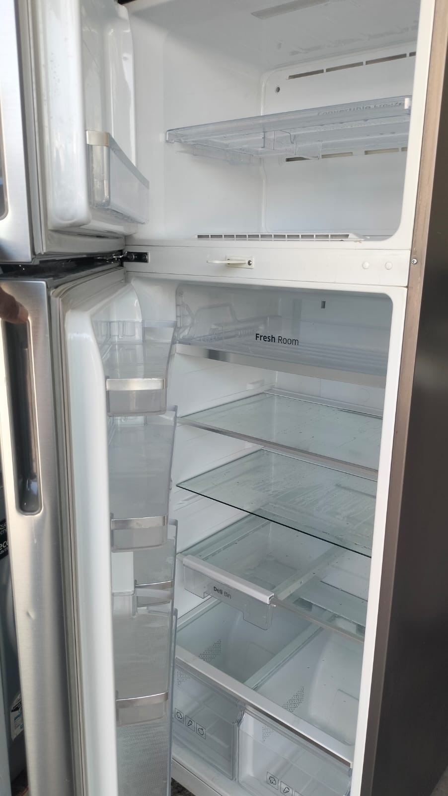 Samsung Double Door Digital Inverter Refrigerator - Image 4